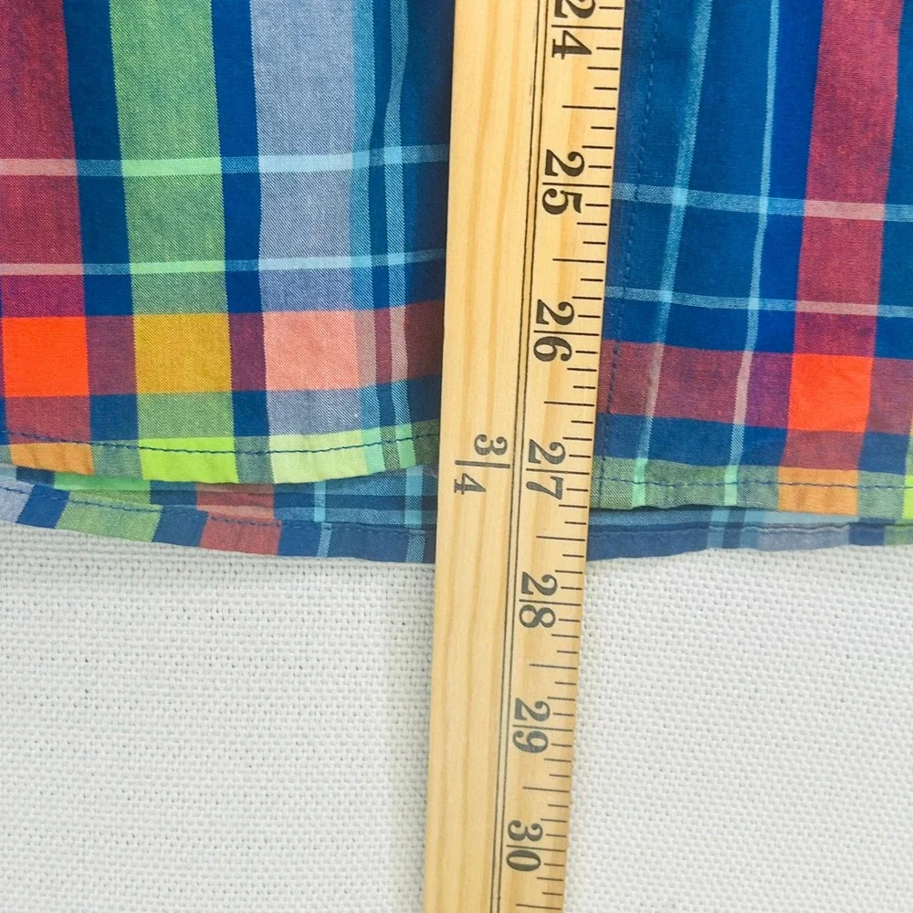 Hollister gently pre